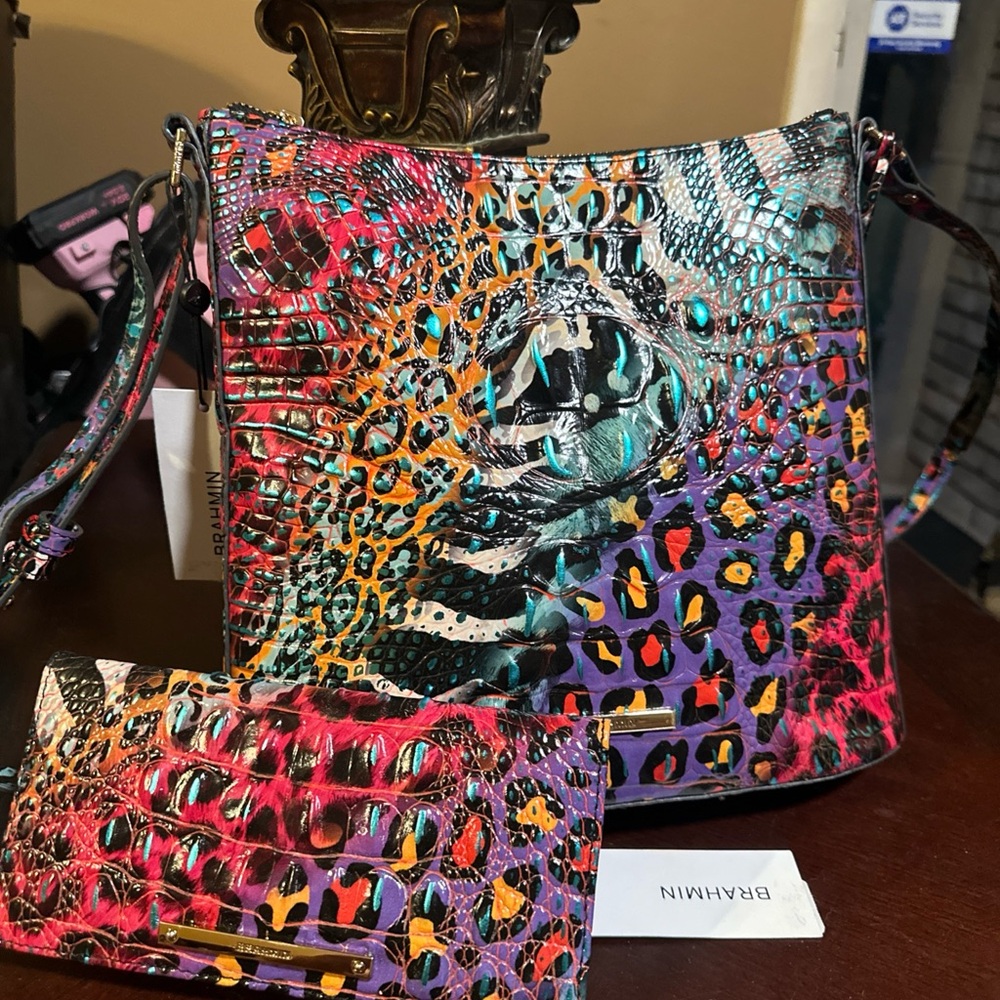 Brand new with tags Brahmin rare pink animal print messenger bag with wallet - Picture 10 of 13